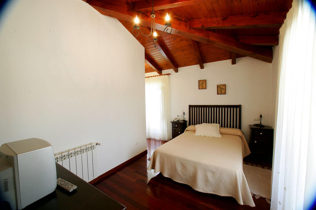 Casa Da Botica A Estrada Hostel Os Casares Szoba fotó